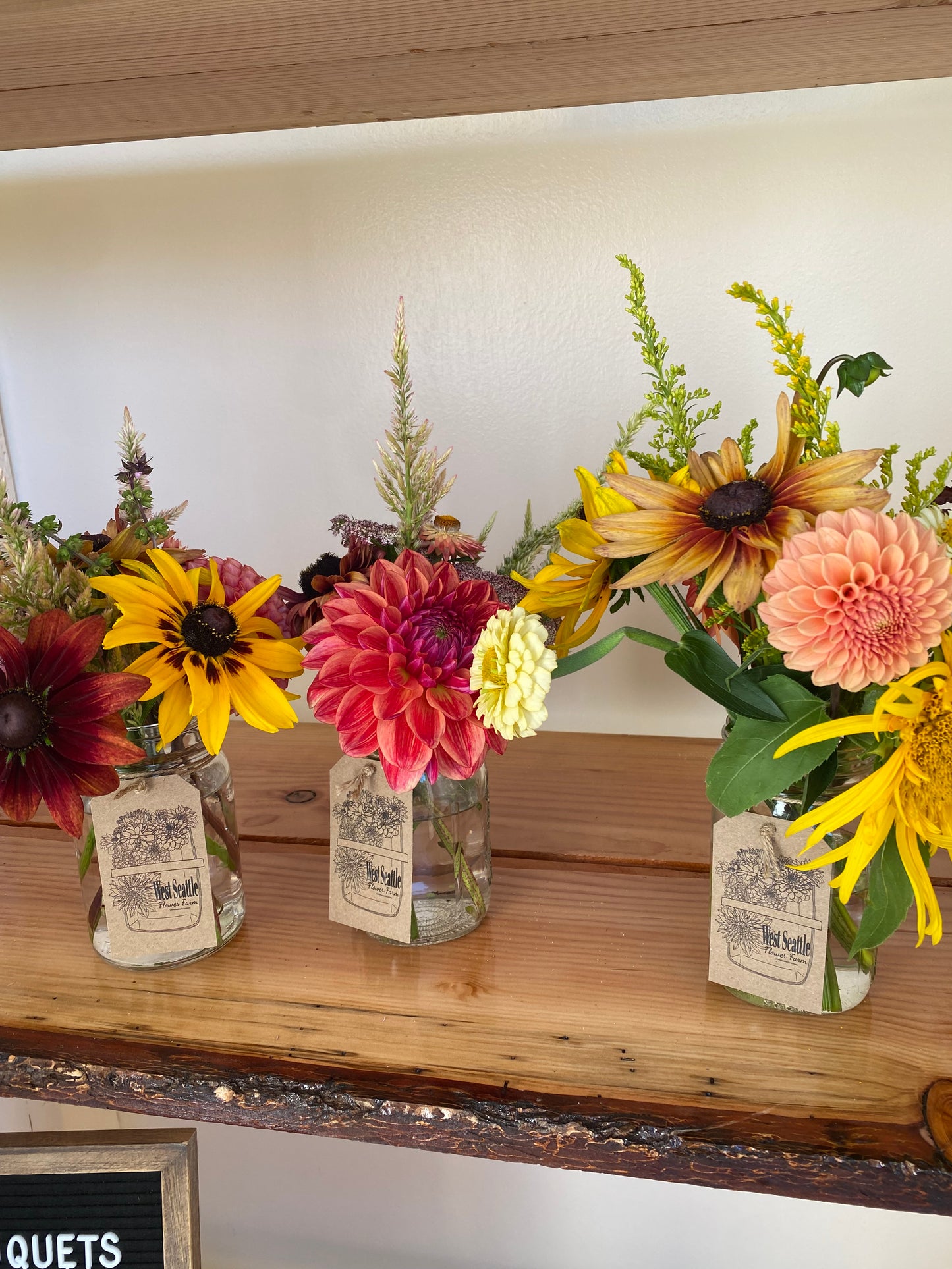 Small mason jar mixed bouquet