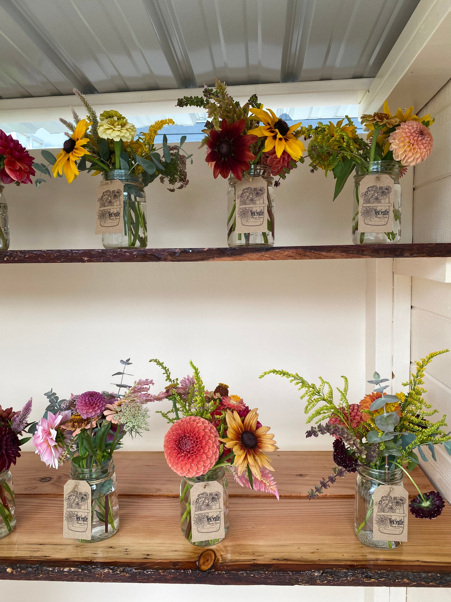 Small mason jar mixed bouquet